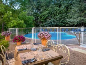 découvrez l'hôtel ibis provence verte brignoles en 2025, idéalement situé pour un séjour confortable au cœur de la provence. réservez dès maintenant pour profiter d'un accueil chaleureux et de services modernes.